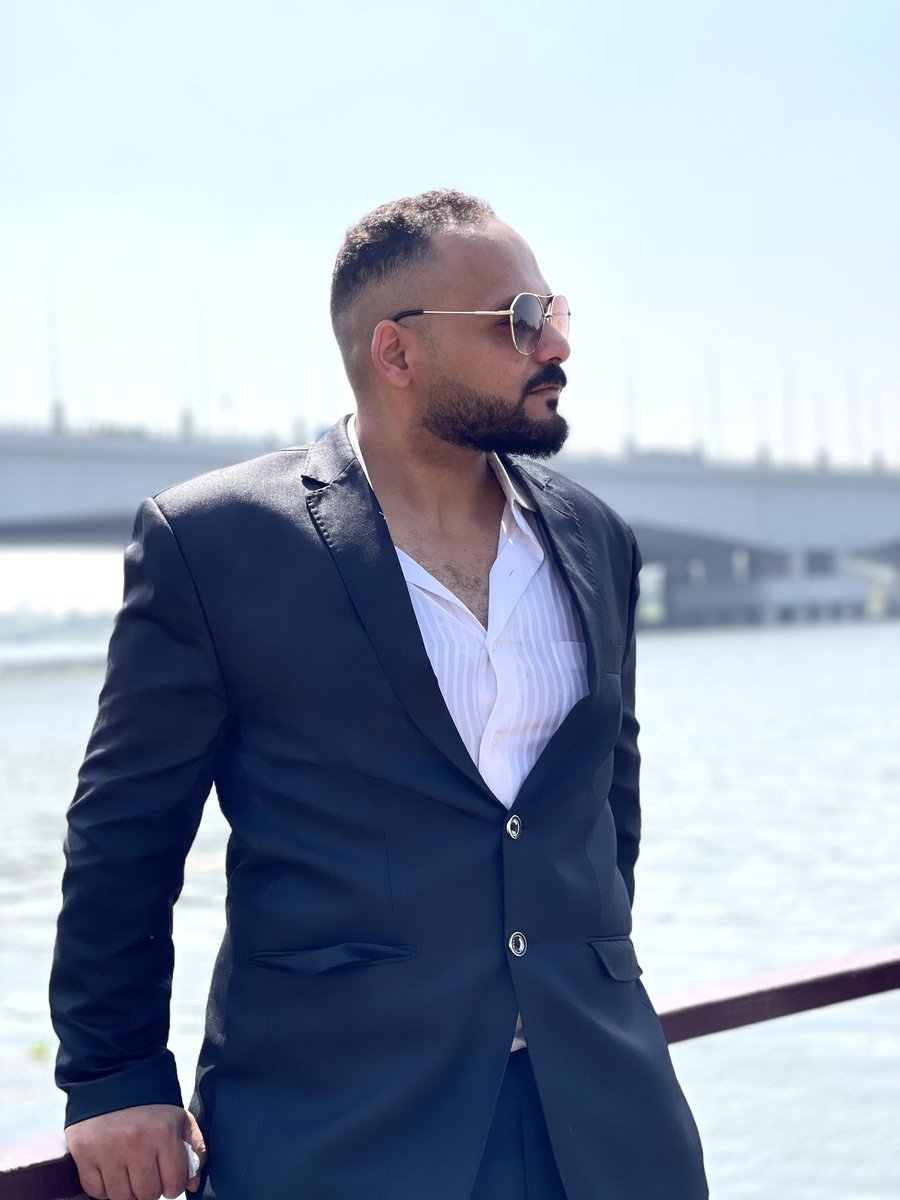 اول السنه كنت اكبر من اخرها😂