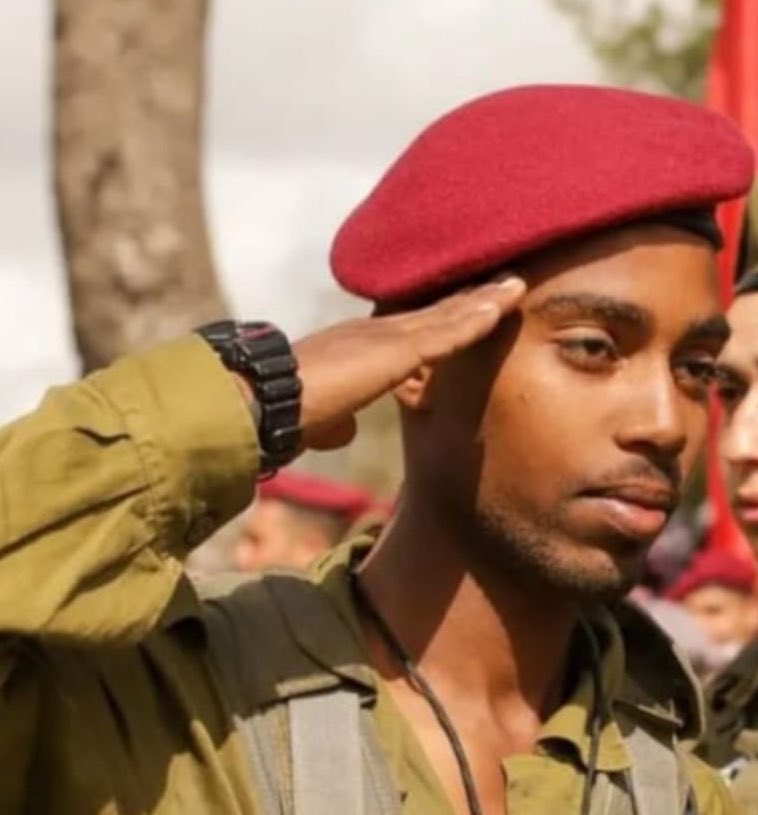 The family of fallen Israeli soldier Jonathan Isaac who was killed in Gaza donated his organs and saved the lives of six people including a baby.

May his memory be a blessing 💔