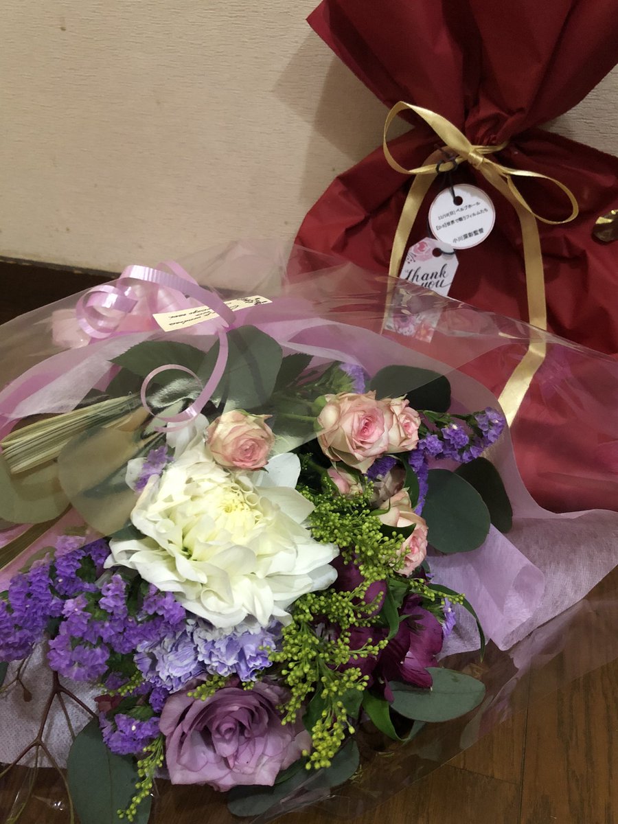 directormisa's tweet photo. 「世界で戦うフィルムたち」上映＆トーク
亀山監督と森監督から映画祭の貴重な話が聞けて、私も大変勉強になりました。MCの青木さんもお疲れ様でした。
会場に足を運んでくださった皆さま、TAMA映画祭運営事務局の皆様、本当にありがとうございました！
お花と映画祭tシャツもすごく嬉しかったです💕 https://t.co/AfPsqAWrjc