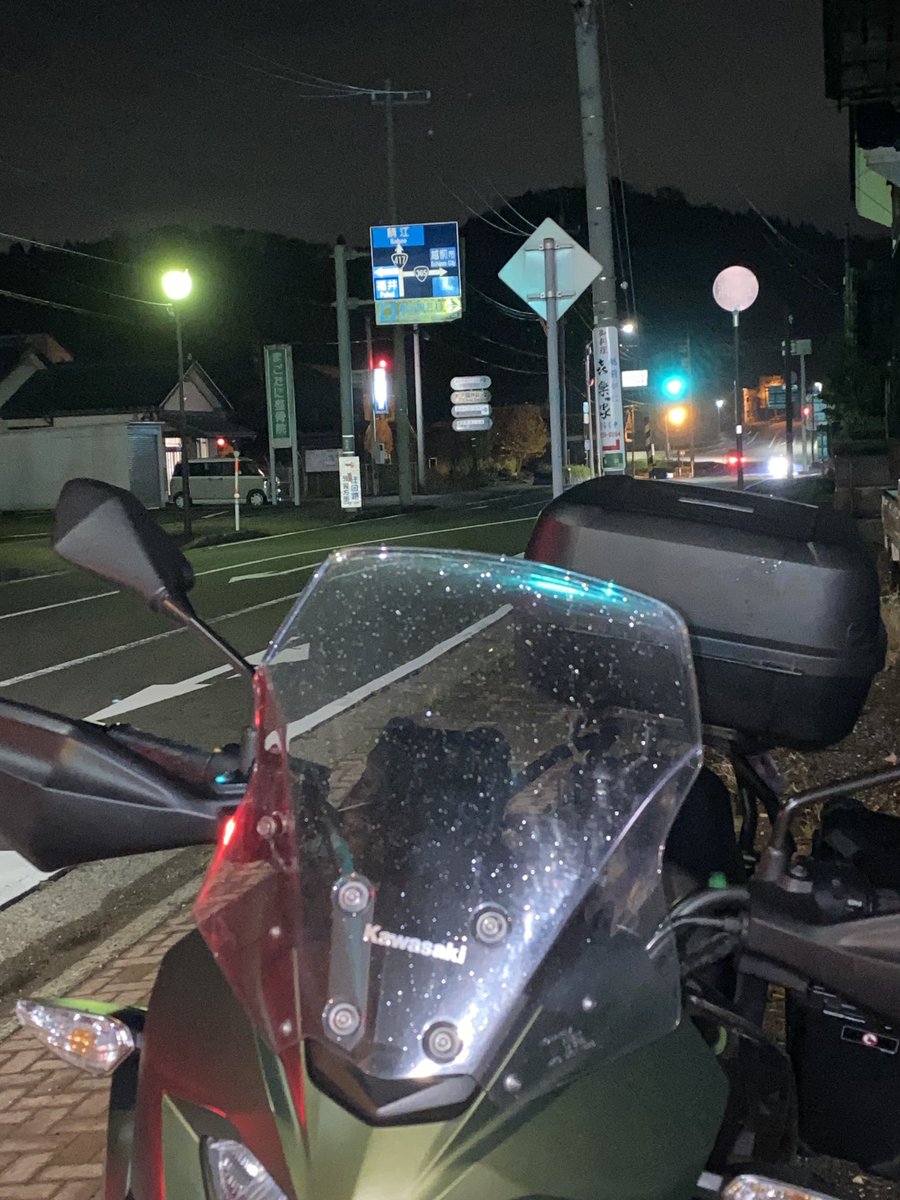 tarock4ag's tweet image. 本日の冠山峠道路の開通で分断国道だった417号線を岐阜県側の起点から福井県側の終点まで走行距離119km走りました

トンネル出たら道路脇に雪があり寒さとスリップに注意です！#versys-x250