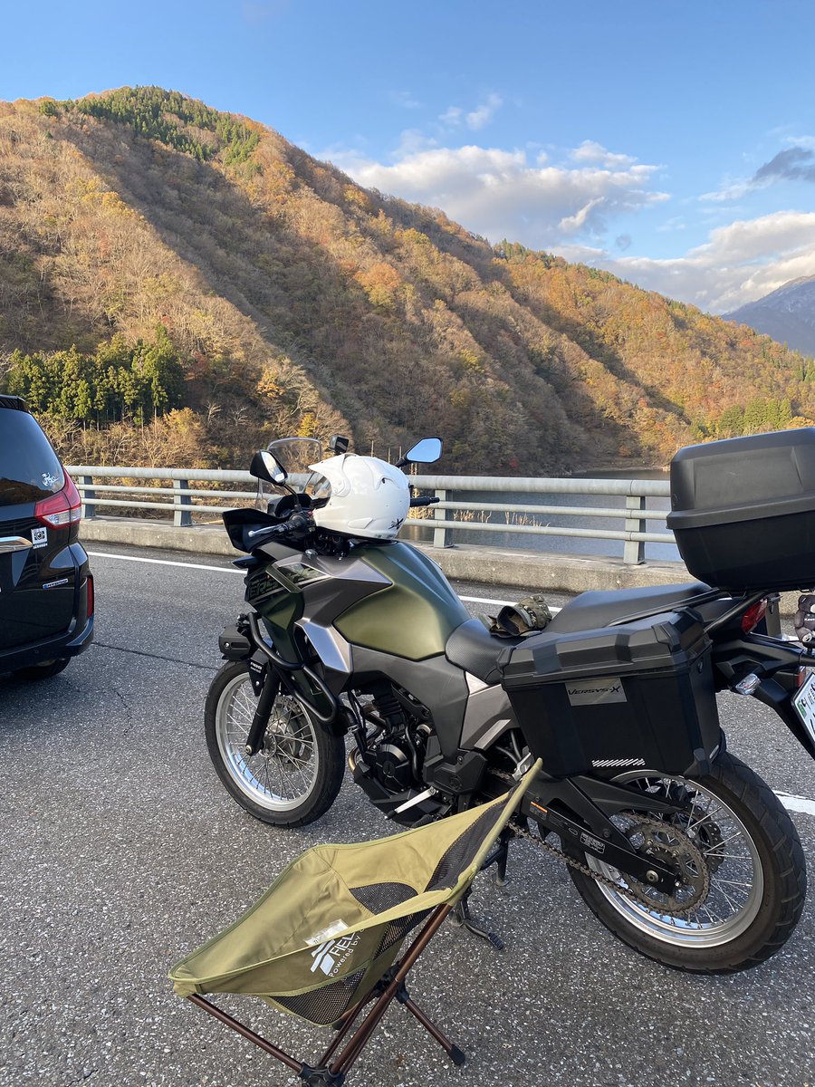 tarock4ag's tweet image. 本日の冠山峠道路の開通で分断国道だった417号線を岐阜県側の起点から福井県側の終点まで走行距離119km走りました

トンネル出たら道路脇に雪があり寒さとスリップに注意です！#versys-x250