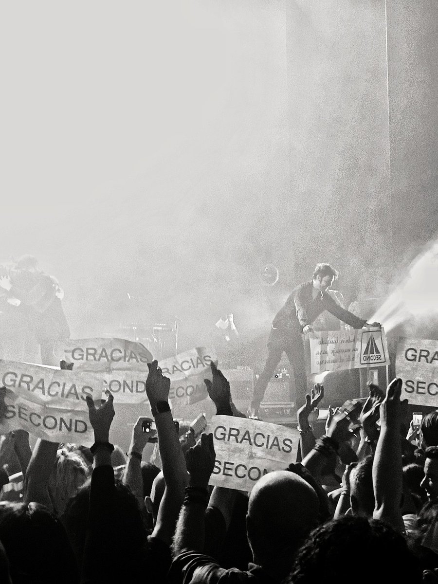 Llevaré vuestro pulso, llevaré vuestro pulso, justo aquí ♥️ <a href="/secondmusic/">Second</a>