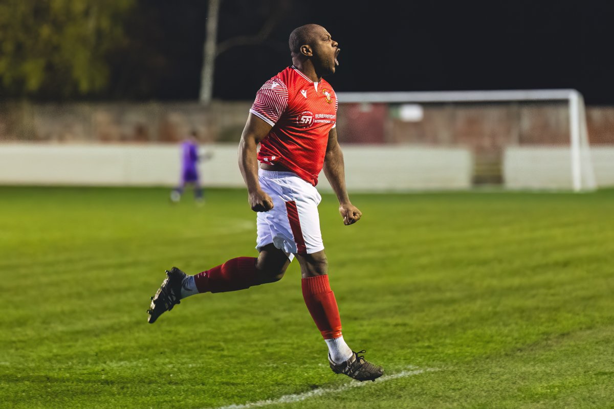 ThackleyAFC's tweet image. MATCH PHOTOS 📸

Thank you once again to Martin Taylor at @shotbybamboo for these fantastic matchday photos from our draw yesterday 🆚 @CampionAFC 

The full set are available on the #ThackleyAFC Facebook page

A big thank you again to the 303 also in attendance 👏