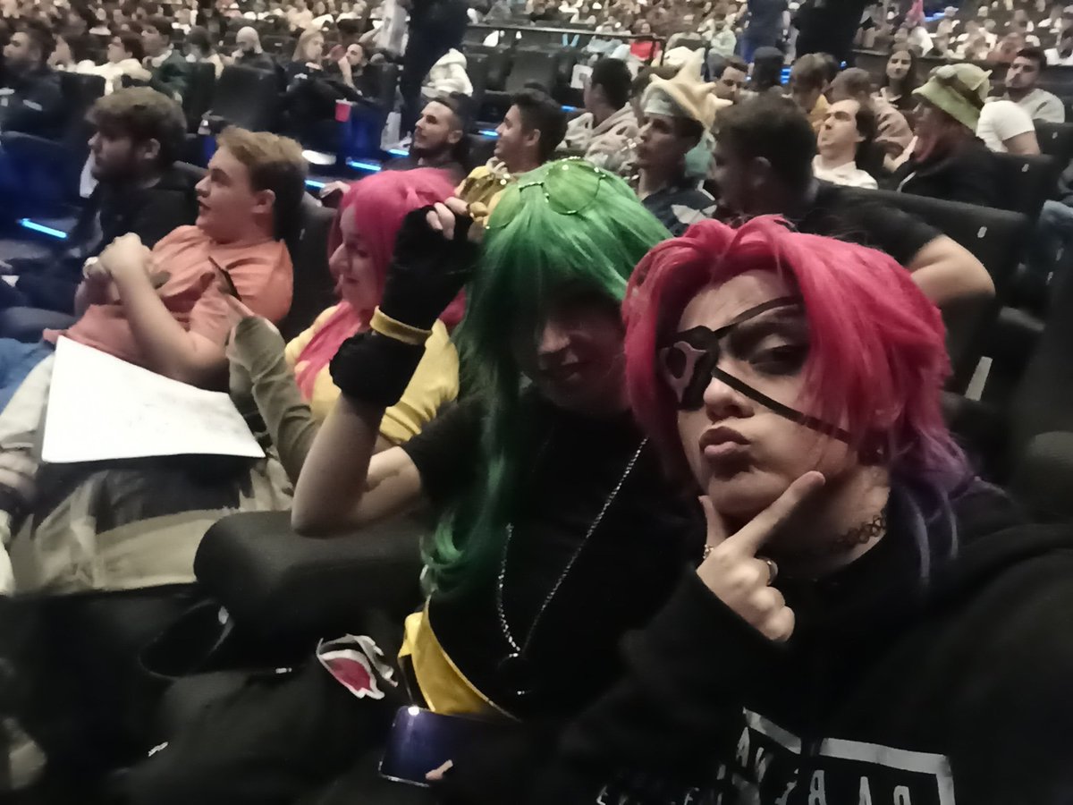 Zyralynn_art's tweet photo. @lol_es @Cines_Kinepolis #worldsCines
Aquí estamos de cosplay y todo!!!! https://t.co/vsdknFIq7k