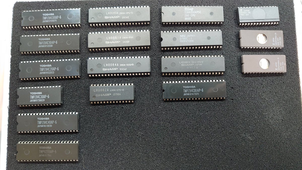 protoelec's tweet photo. ＮＴ名古屋にてお話を聞いて、
いつか動かそうと眠り続けるZ80たちをそろそろ動かしたい！ https://t.co/YxxFGacj7v