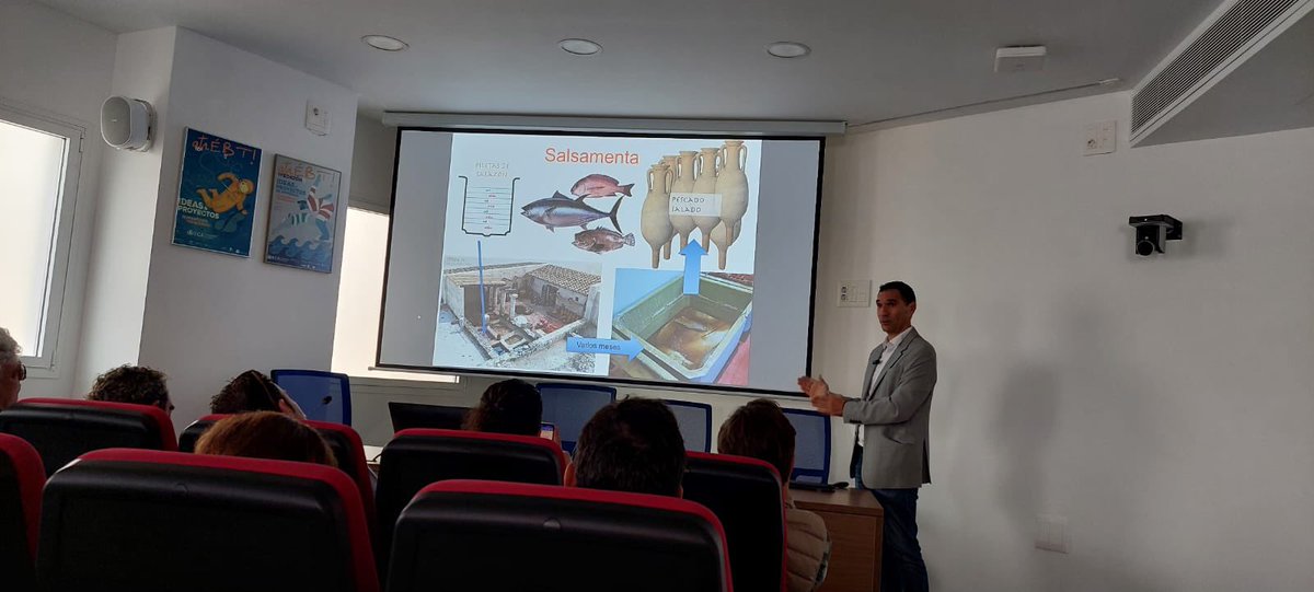ProyectoGarum's tweet photo. Ayer hemos hablado enCádiz  de los sabores de Gades a través del garum con @arqueogastro Una actividad del proyecto GarumTransfer de la convocatoria de Prueba de Concepto 2021. 
@labap_uca @Divulga_UCA @univcadiz https://t.co/WGN0RBqm0n