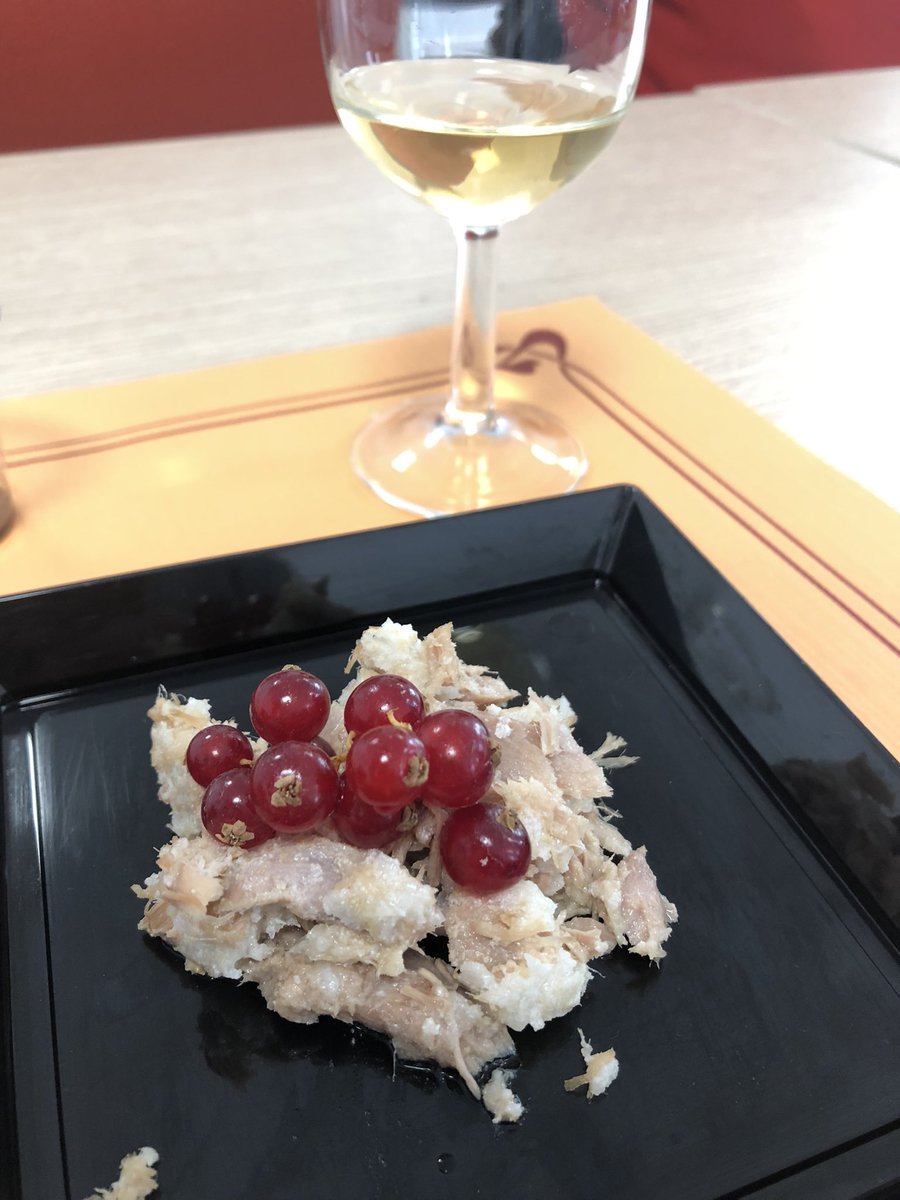 ProyectoGarum's tweet photo. Ayer hemos hablado enCádiz  de los sabores de Gades a través del garum con @arqueogastro Una actividad del proyecto GarumTransfer de la convocatoria de Prueba de Concepto 2021. 
@labap_uca @Divulga_UCA @univcadiz https://t.co/WGN0RBqm0n