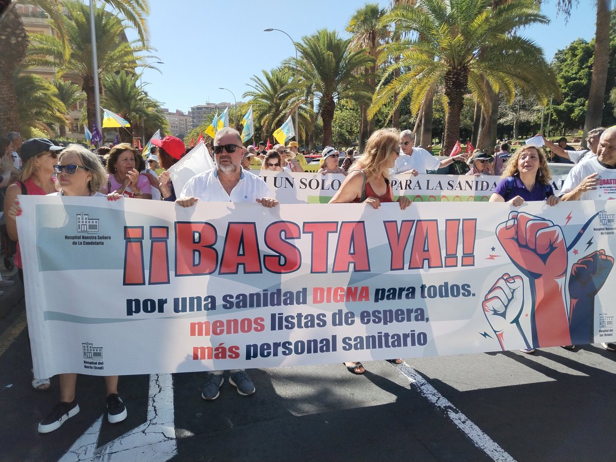 PCPC_Canarias's tweet image. 18 Noviembre 2023.
MANIFESTACION EN DEFENSA DE LA SANIDAD PÚBLICA DIGNA Y DE CALIDAD.
EL PUEBLO UNIDO JAMÁS SERÁ VENCIDO ✊🏿✊🏿
#sanidadpúblicadecalidad
#PCPC