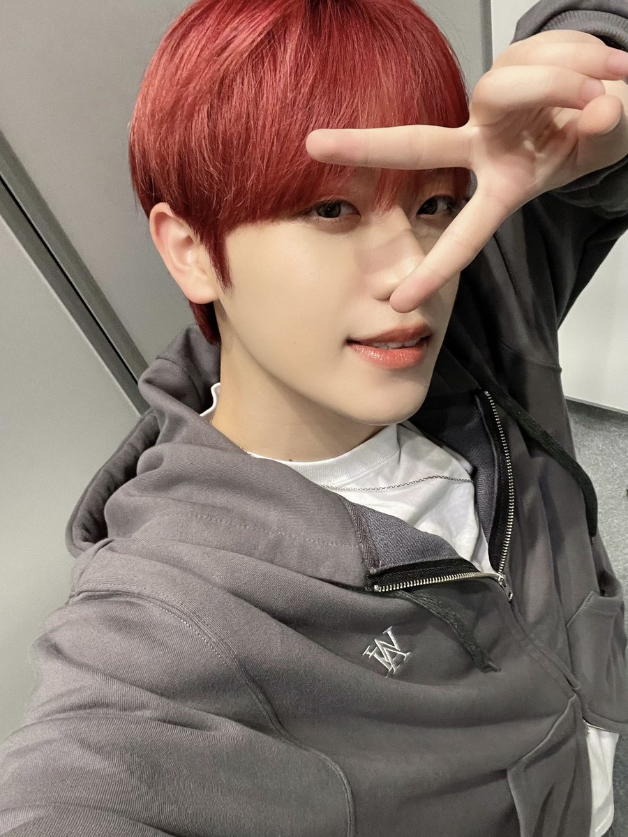 by_EPEX's tweet photo. [#금동현]

멋쟁이 토마토 🍅

#EPEX #이펙스 #KEUM #금동현 #クムドンヒョン #금동이 #제니스내거 https://t.co/G70kEZZ129