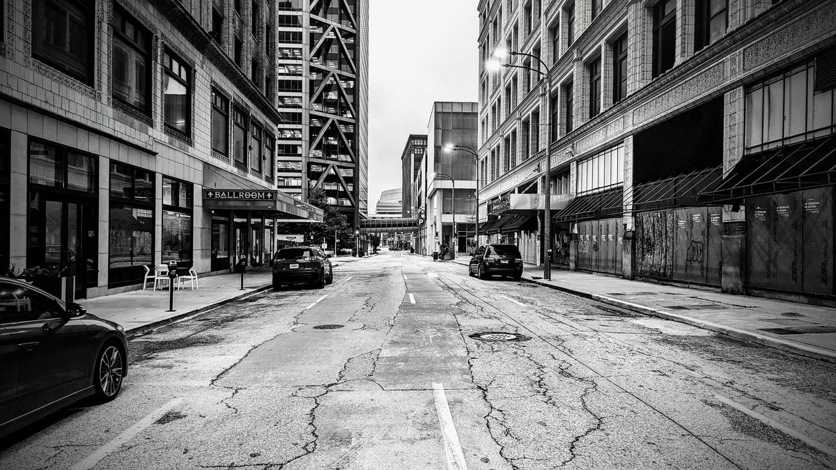 vintiga's tweet photo. Street in St Louis
#StreetInStLouis #EmptyStreet #Downtown #DowntownStLouis #StLouis #WalkAbout #PhotographyIsArt #Photography #ColorPreset #Preset #BlackAndWhitePhotography #Pixel7 #Pixel7Pro #PixelPhotography #ShotOnPixel #GooglePixel https://t.co/LGAu64tkVr