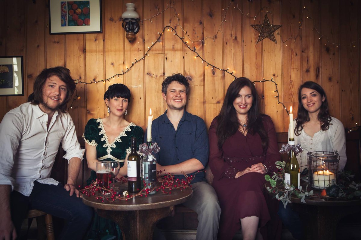In this week's show (168) I chat with <a href="/gilmoreroberts/">Gilmore & Roberts</a> about A Winter Union - new album and tour
Weds 22nd Nov 7pm burwell.radio/player/ [UK Only] Rpt. Sunday 1pm
Thurs 23rd Nov Oct 3pm bluesandrootsradio.com Rpt Mon 11pm
Sat 25th Nov 7pm westnorfolkradio.co.uk
Plus Mixcloud