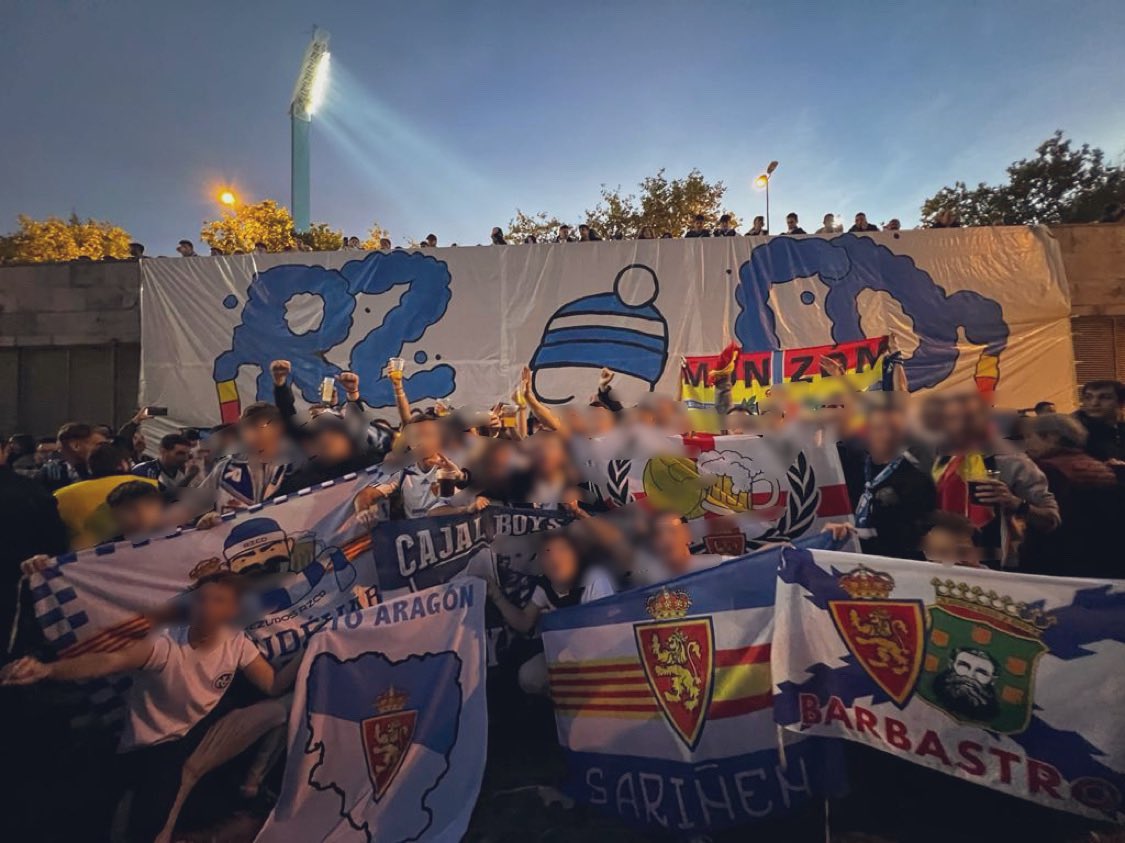 prepifans's tweet image. Espectáculo en la calle, bochorno en el campo. Que quede claro: El prepirineo es blanquiazul.