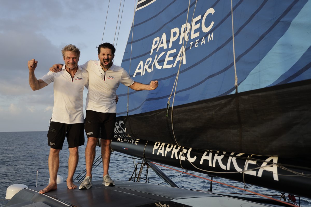 🥈 Deuxièmes de la Transat Jacques Vabre 🏆

Yoann et Yann franchissent la ligne d’arrivée au terme d’une régate de 12 jours 01 heures 41 minutes et 16 secondes.

Quelle fierté !

🔵 <a href="/Paprec_Group/">Paprec Group</a>
🔴 <a href="/cmarkea/">Crédit Mutuel Arkéa</a>

#TransatJacquesVabre