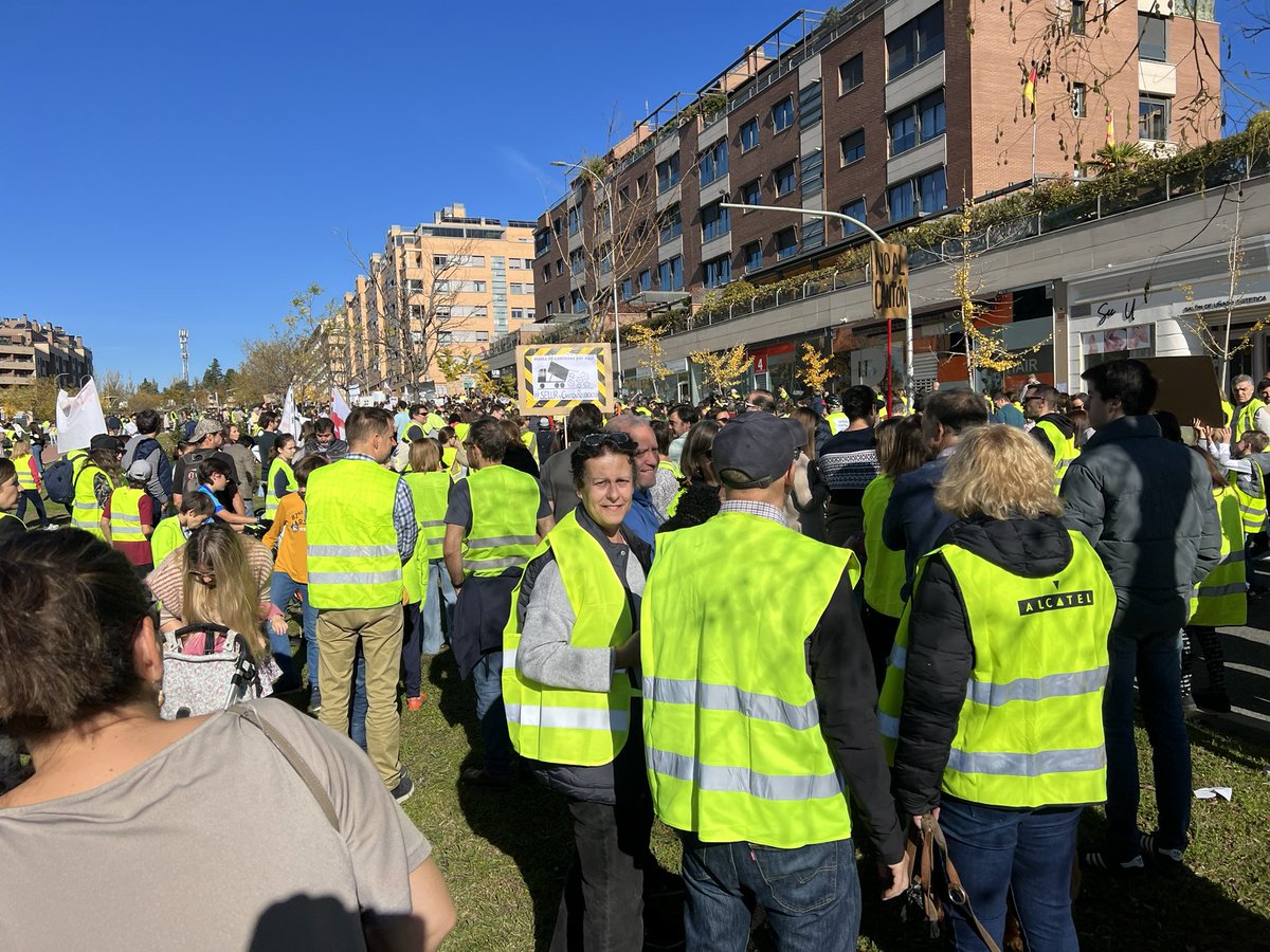 NO AL CANTÓN EN MONTECARMELO!!
#SELURyCantónReubicación
#MareaAmarilla