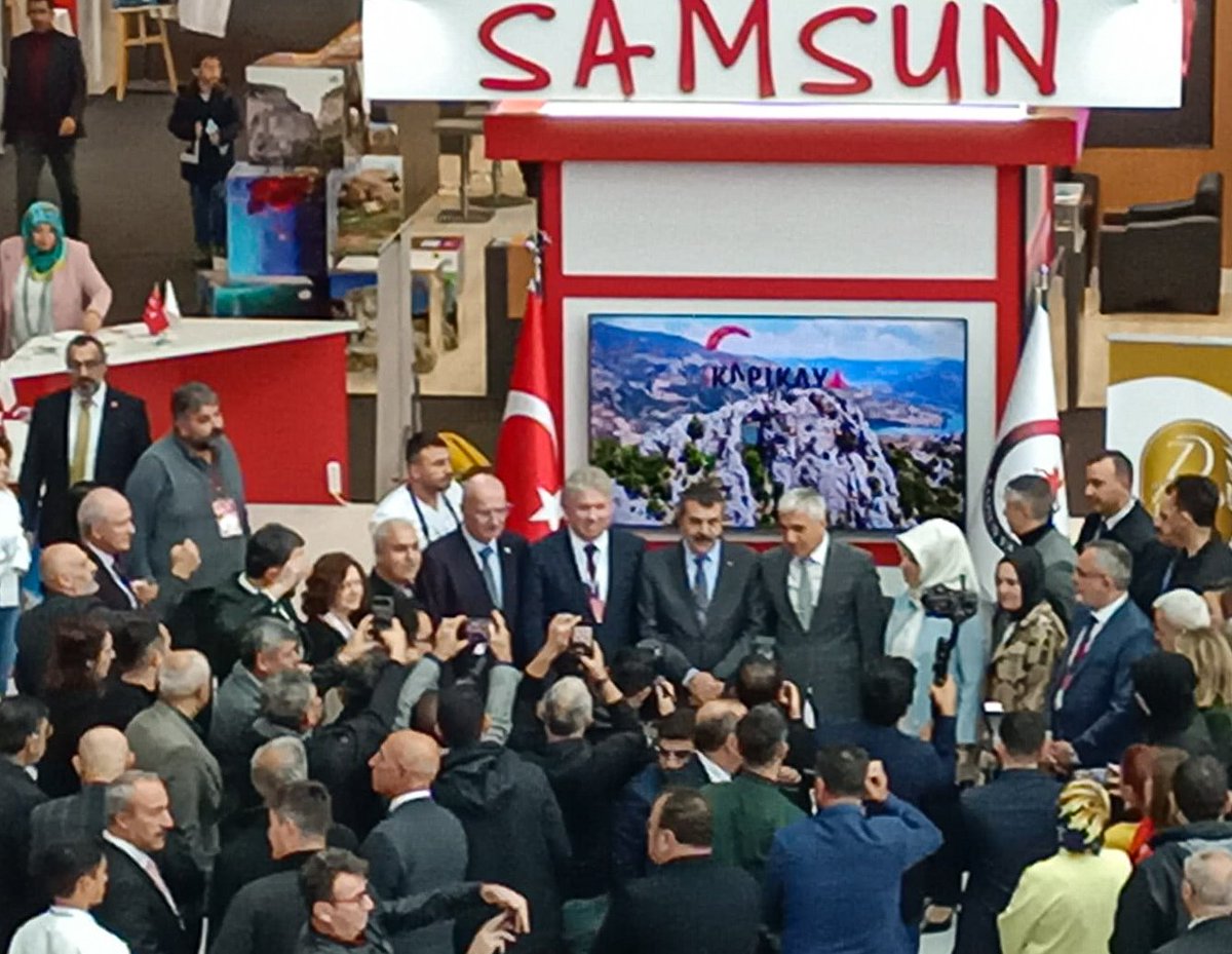 Milli Eğitim Bakanımız Sayın Prof. Dr. Yusuf Tekin #TravelEXPO Ankara Uluslararası Turizm ve Seyahat Fuarında Samsun standımızı ziyaret etti.