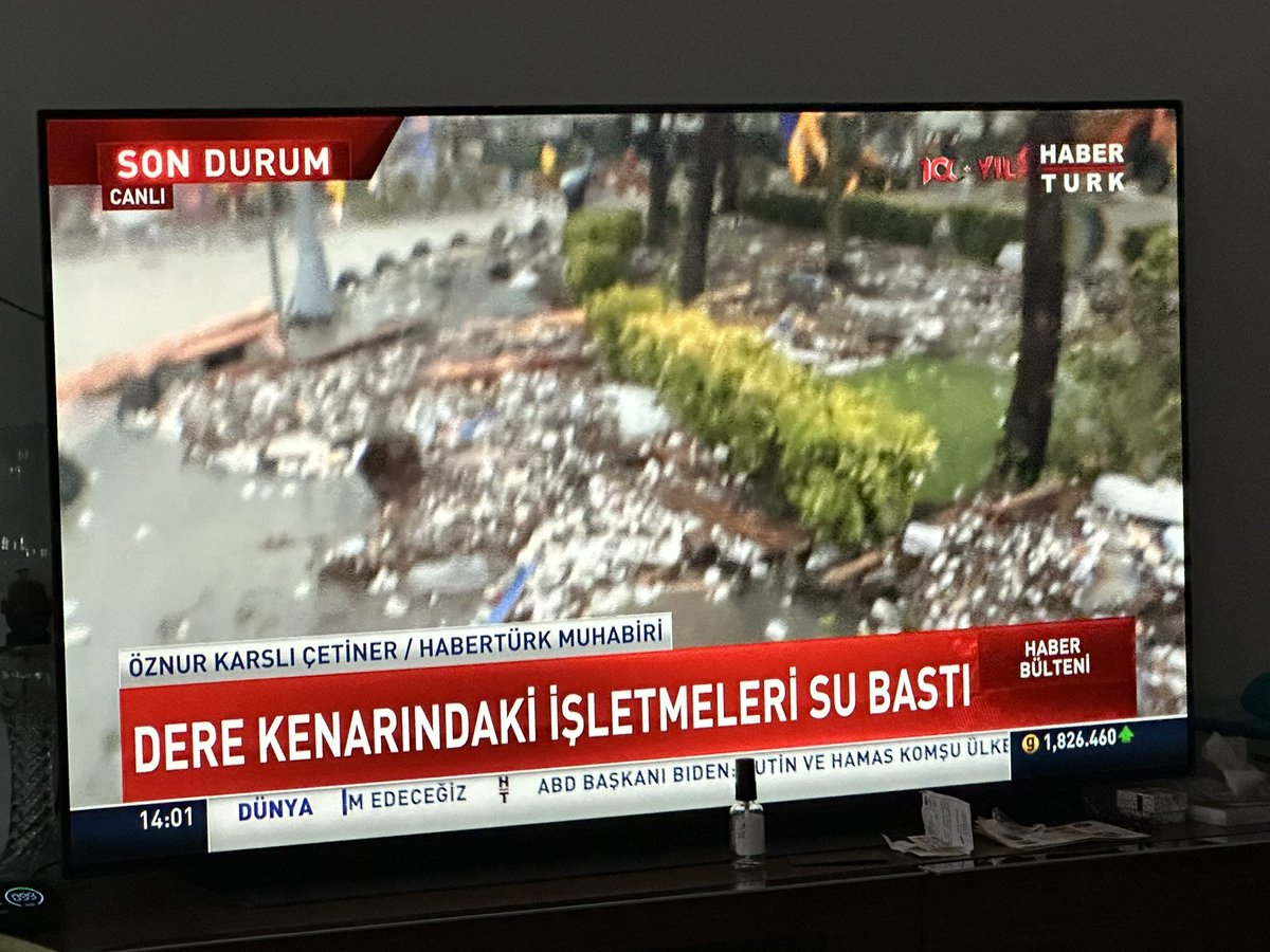 Dere kenarında işletme mi olur ya🙈 inşallah işletmeleri oradan kaldırmak yerine ceza olarak dereyi beton tabuta koyup “ıslah” etmeye kalkışmazlar 🥴 zihinsel kuraklık her yerde be ya