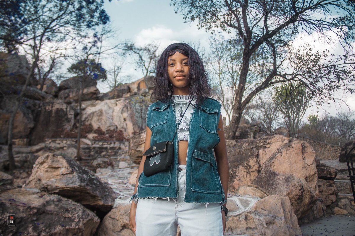 emm_chaima's tweet photo. Because of your likes &amp; retweets🙏🏾a Bulawayo based designer hired me to shoot some photos for his brand…I really enjoy working with local brands. His name is Richard and he creates designer denims..how do the photos look🥲? https://t.co/3gN15ivNDw