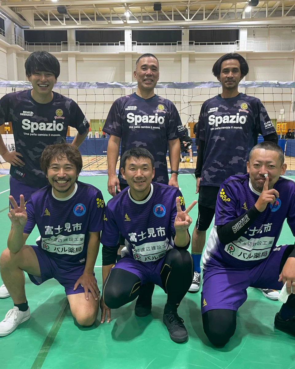 14kohji's tweet photo. 10回全日本社会人セパタクロー��手権大会
challenge division優勝🏆
今回は1人たりなかったので、強力なサポート選手を助っ人としてお借りしました。次回は自分たちのチームで参加したいです。
ふじみセパタクロークラブの皆さんありがとうございました。
またよろしくお願いします🙇‍♀️
#セパタクロー https://t.co/bxjSIQqyGu