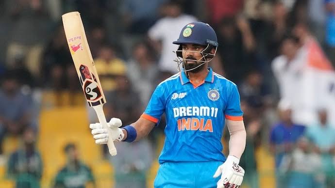 AlwaysAbhishekk's tweet photo. Sending best wishes to KL Rahul for a stellar fifty under pressure in the CWC 2023 final against Australia. May his batting brilliance shine, guiding India to victory with composure and skill. Go KL, make it unforgettable! ๐๐ฎ๐ณ #CWC2023 #KL50
#CWC23Final
#INDvsAUSfinal https://t.co/51vCLS74WB