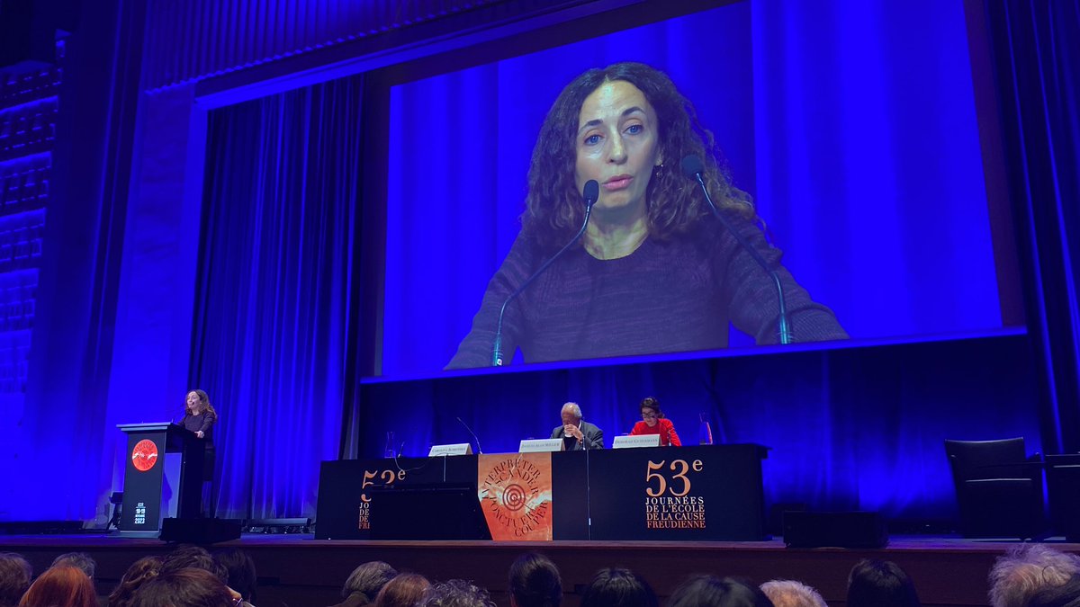 eduasca's tweet photo. #J53 @J53ECF #psychanalyse #interpreter #scander #ponctuer #couper #Lacan
53es Journées de l’École de la Cause freudienne - Carolina Koretzky - Analyste de l’École. https://t.co/QhSH1WwuEy
