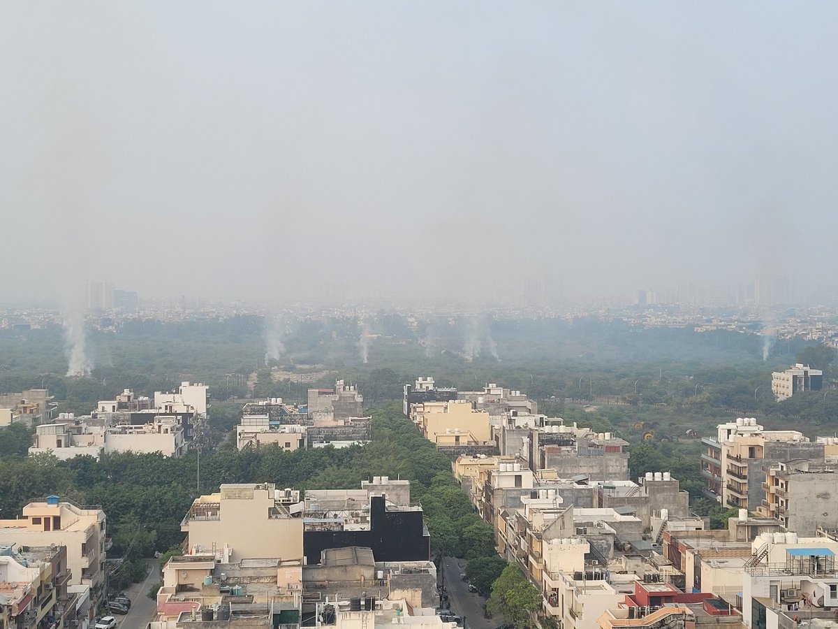 Adding to the already high AQI woes..not sure why so many small waste burning fires around Noida sec 46