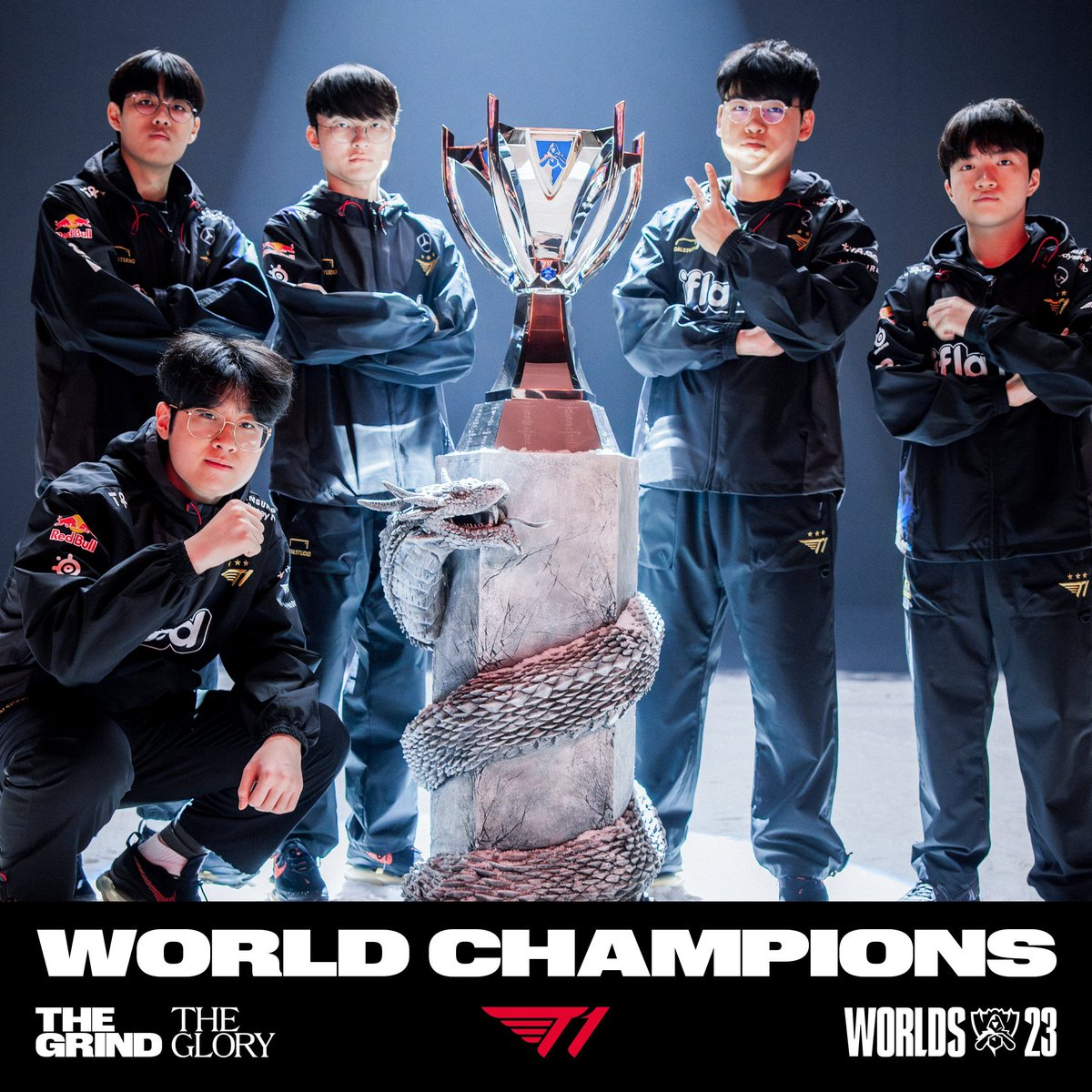 porktendencia's tweet photo. #T1WIN y #Worlds2023:
Porque T1 se impone ante Weibo ganando la serie 3 a 0 coronandose como los campeones del #Worlds2023. https://t.co/B9Nif2OUY8