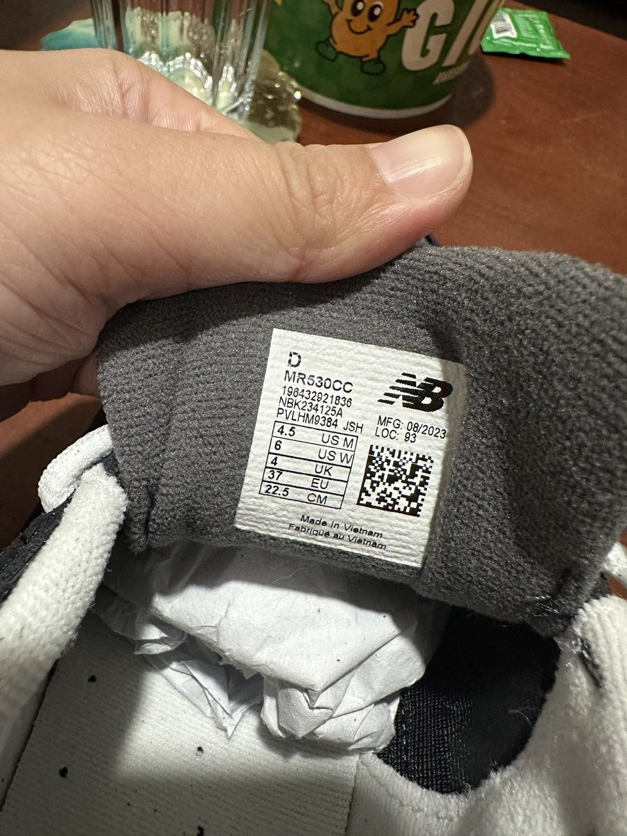 emdee_stan's tweet photo. Selling my brand new - NEW BALANCE 530 Black

Bought in South Korea
RFS: wrong size :( 

Size: US 6 / 22.5cm (225mm)
With Box and Tag

Message me for more photos! 

Php 7,500 (still nego) https://t.co/g7dq3bDydQ