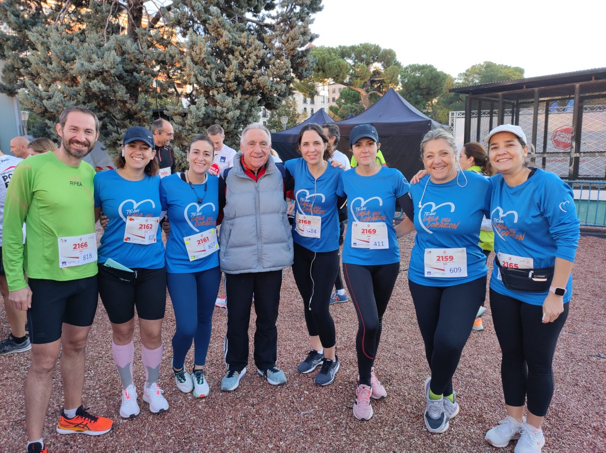 paloeslo's tweet photo. Orgullosa de haber conseguido mi mejor marca.Gracias a mis liebres Carlos y Tristán por motivarme en la carrera,gracias a mis compañeras porque somos unas disfrutonas de los 10k.@iriadelrio @lperezbenito14 @RonceroSandra @Lindaonti @cristinalopezh .@Ponle_Freno #PonleFrenoMadrid https://t.co/DGS1ojTkaA