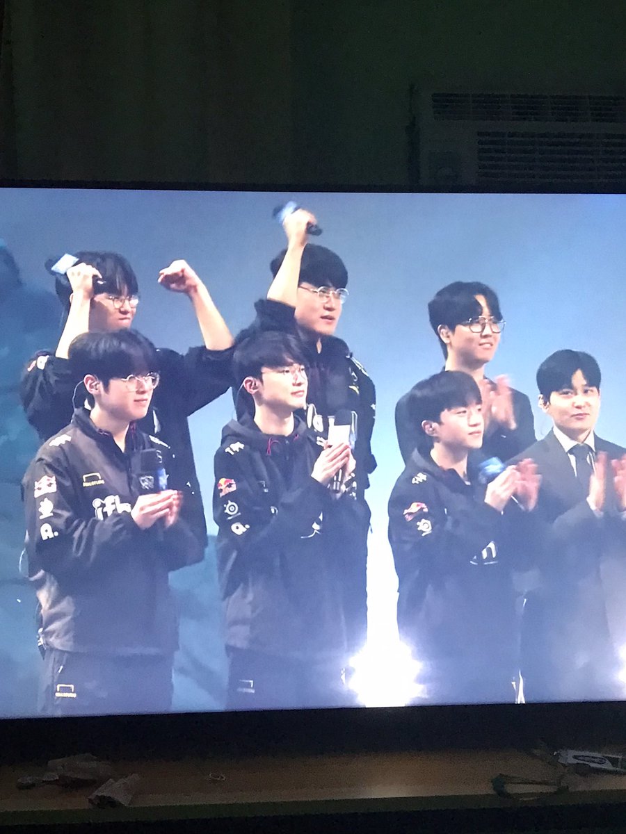 StillaVIP's tweet image. 😭😭😭😭 for 🏆🏆🏆🏆
#T1WINWORLDS2023 
#FAKER
Indeed the Greatest of all Time!