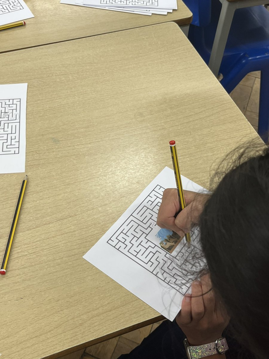 ClassicsHbs's tweet image. HBS classicists competing in the Hercules’ Labours trail as part of #HBSClassicsWeek2023 💪💪💪