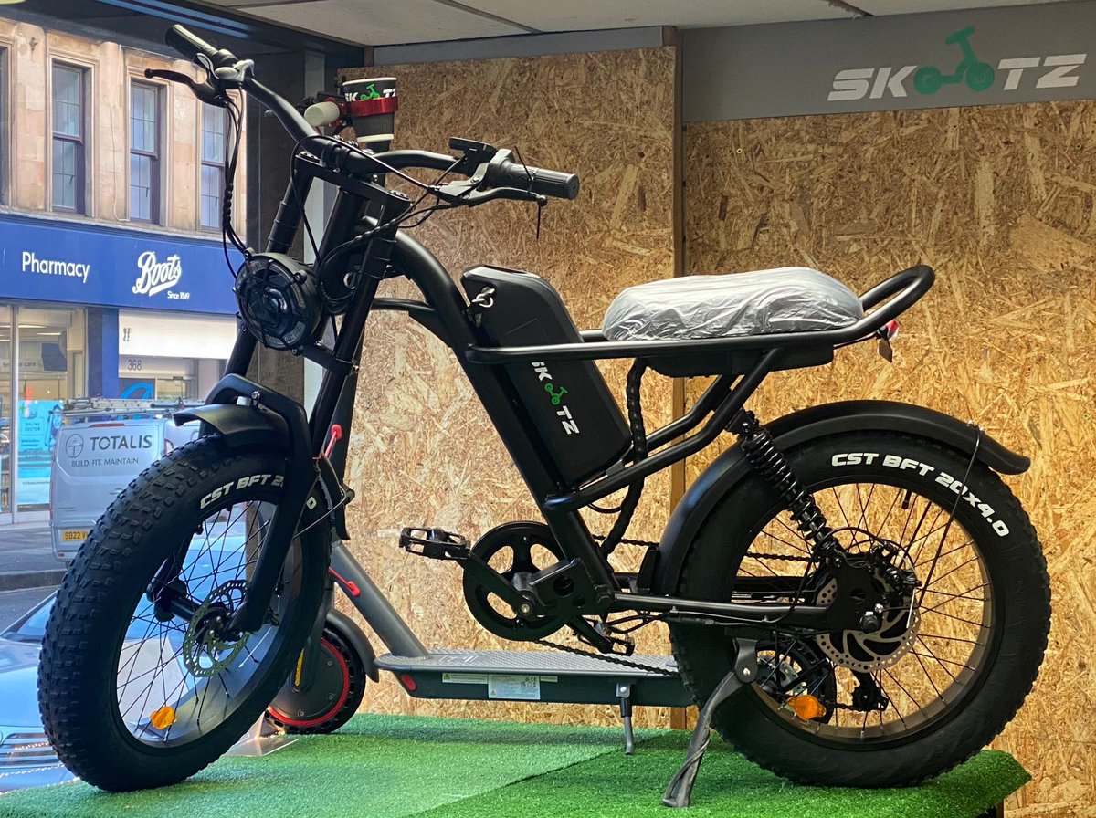 NEW PRODUCT!!! 🚲⚡️ SKOOTZ PREDATOR 8 Skootz Predator 8 really is a game changer to the E-Bike industry Top speed of 28 mph 💨 Built in LED lights 🚨 Max load of 150kg 🗿 Don't miss out on the opportunity to own this exceptional e-bike that will revolutionize the way you ride