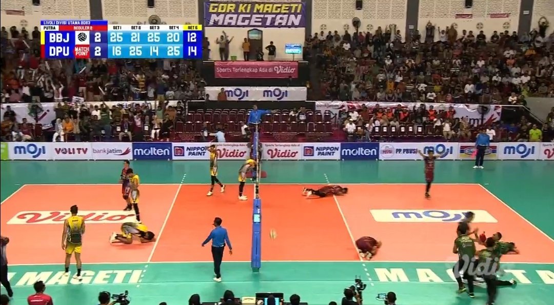 volleyballidn's tweet photo. Berlian Bank Jateng 2 - 3 DPUPR Rafabinar Semen Grobogan

THE BIGGEST UPSET IN LIVOLI DIVISI UTAMA 2023!
DPUPR walaupun menelan 3 kekalahan beruntun tanpa menang set sekalipun bisa bangkit di pertandingan terpenting mereka!
DPUPR stay, Bank Jateng degradasi
#LivoliDivisiUtama2023 https://t.co/oqubgptSjE
