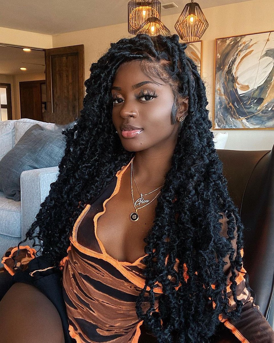 darkskinwomen_'s tweet photo. The Glow ☀️🤎🫶🏿 https://t.co/2wfWBO8V5z