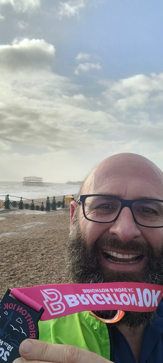 shellster_dan's tweet image. Fantastically organised #Brighton10k and I beat 50m despite the significant headwind for the final 5k! Thanks to all the volunteers who make this event so special!
