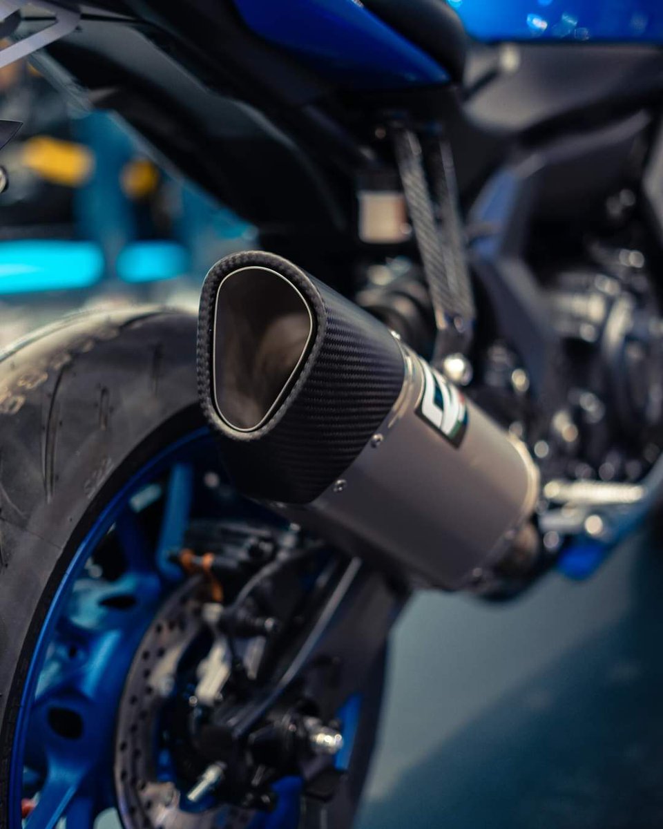 LeoVince LV-14 &amp; LV-14 Black Edition presentado en EICMA 2023🔥🔥

#leovince #eicma #eicma2023