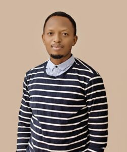 MeridianIntl's tweet photo. Emokiniovo Otarigho empowers 50 young leaders in Nigeria through his #IVLP Impact Award, equipping them with skills in active citizenship, data-driven engagement, and volunteering @USinNigeria @WorldBoston @WTCInstitute @Globaltieskzoo Learn more: https://t.co/BtYHm59ZzB https://t.co/GDPo970Uap