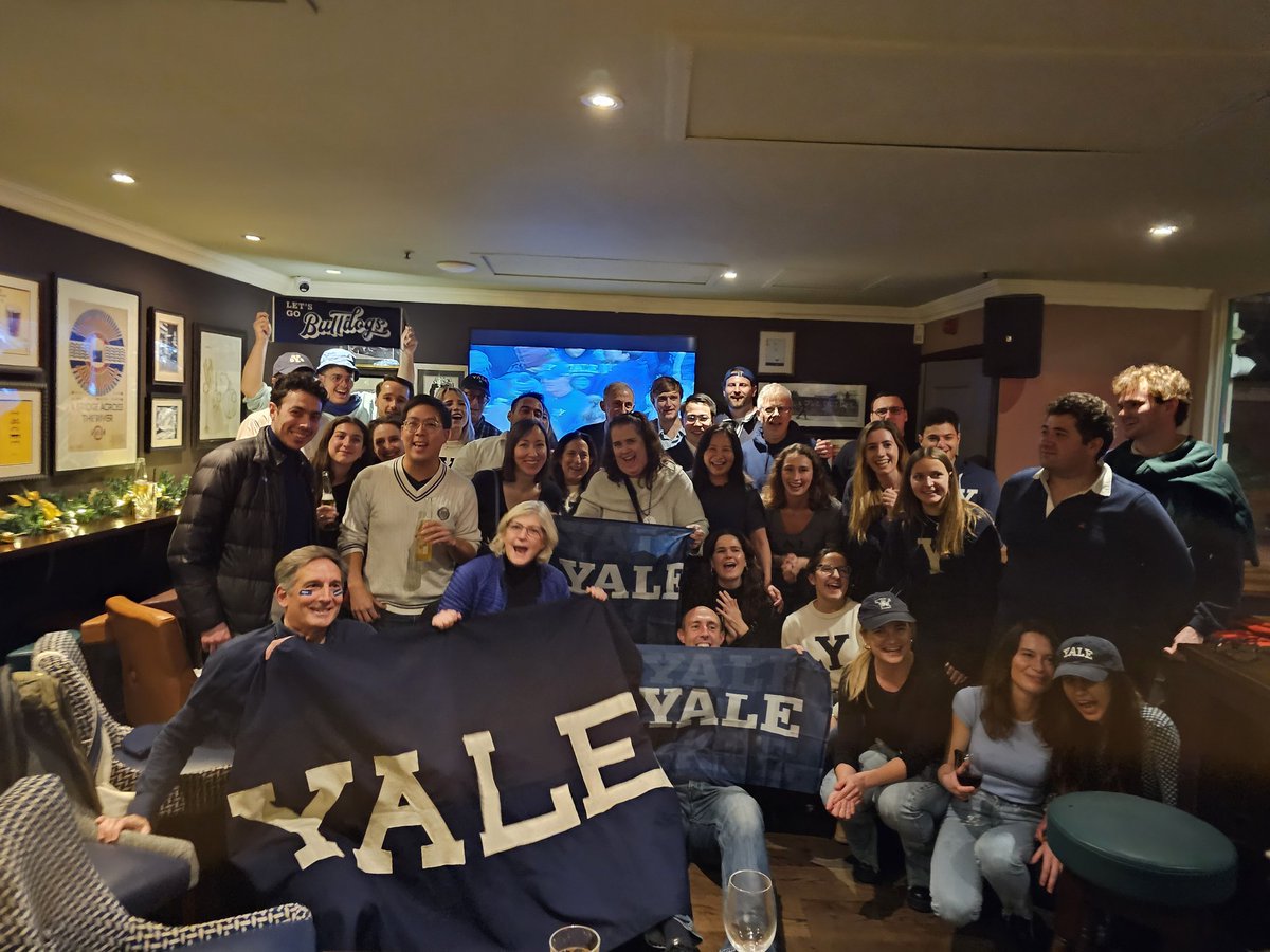 That winning feeling.... in London #ThisIsYale #Team150 #YaleAlumni