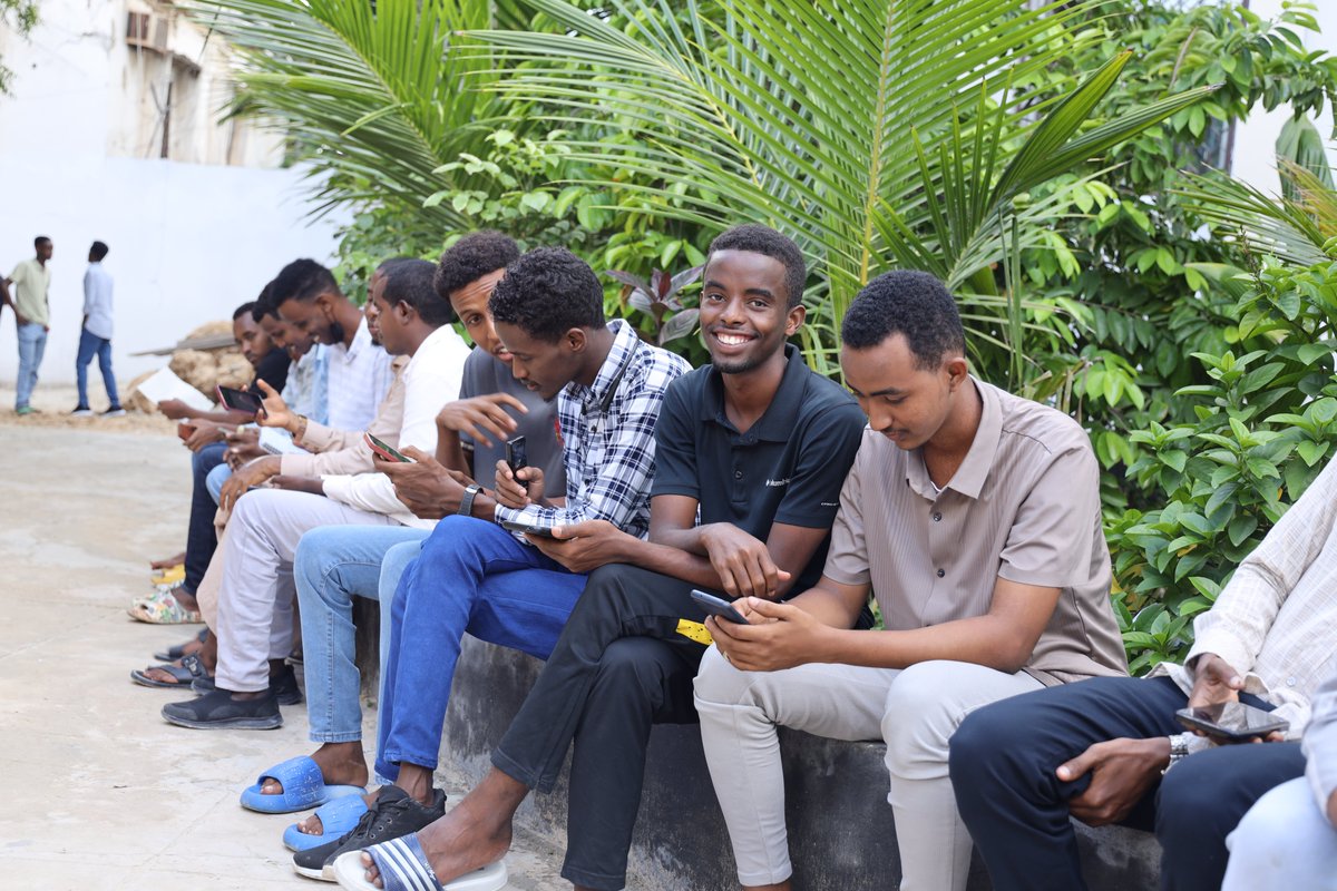 JamhuriyaUniv's tweet photo. Imtixaanka bartamaha semester-ka I (𝐌𝐢𝐝𝐭𝐞𝐫𝐦 𝐄𝐱𝐚𝐦) ee sanad dugsiyeedka 𝟐𝟎𝟐𝟑-𝟐𝟎𝟐𝟒, ayaa si nabad ah ku soo idlaaday maanta.
Dhamaan ardayda waxaan u rajeynaynaa guul iyo horumar.
#JUST #LifeAtJUST #MidtermExam https://t.co/F7xngsullh