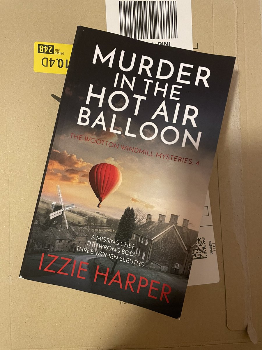 Look what did arrive earlier - looking forward to reading Murder in the Hot Air Balloon by Izzy Harper @VickyNewham