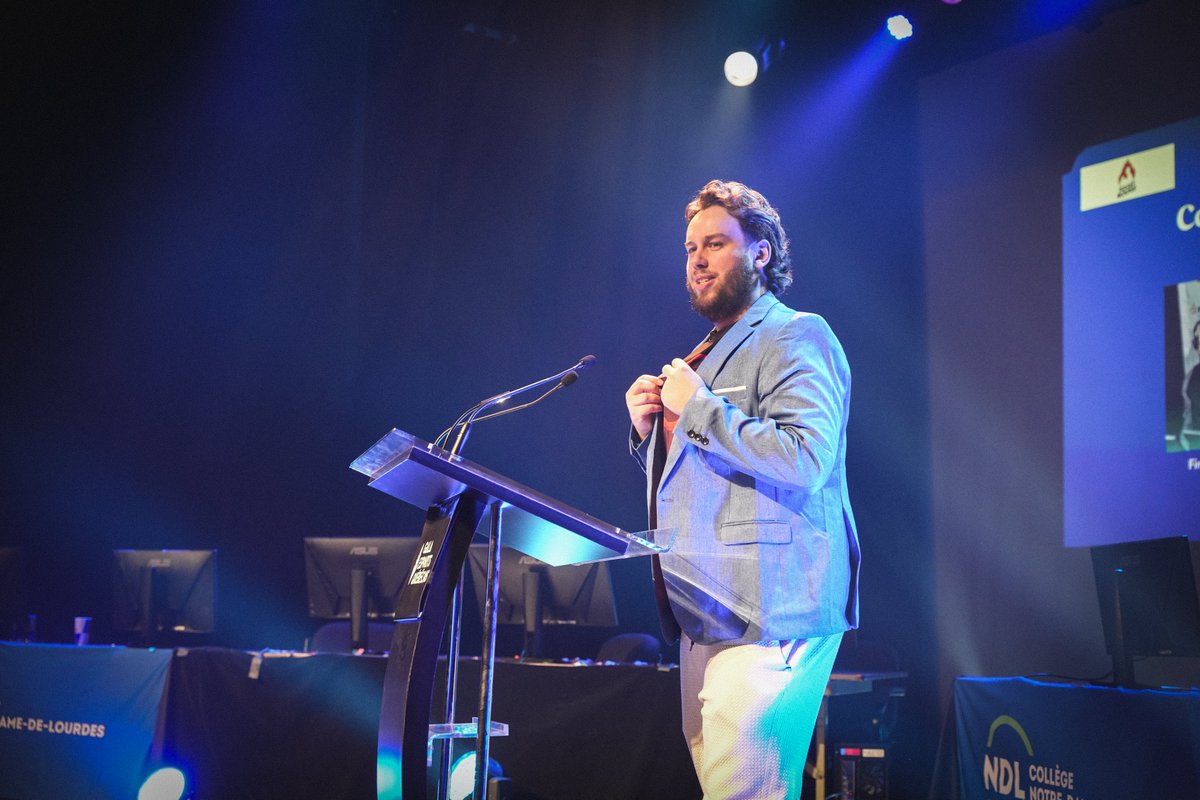 Votre gagnant du prix « Commentateur Esports de l’année ».

🏆@PolopoloLive

#GEQ #GalaEsportsQuebec
