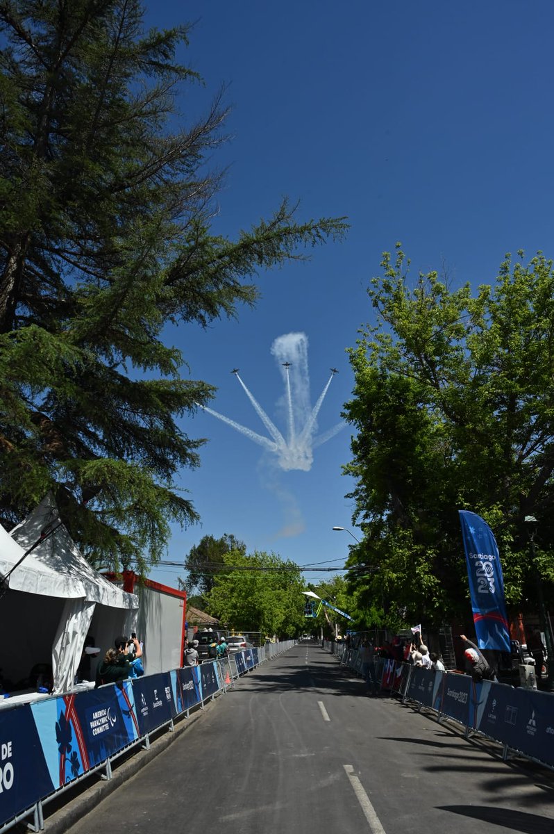 Fuerza Aérea de Chile tweet media