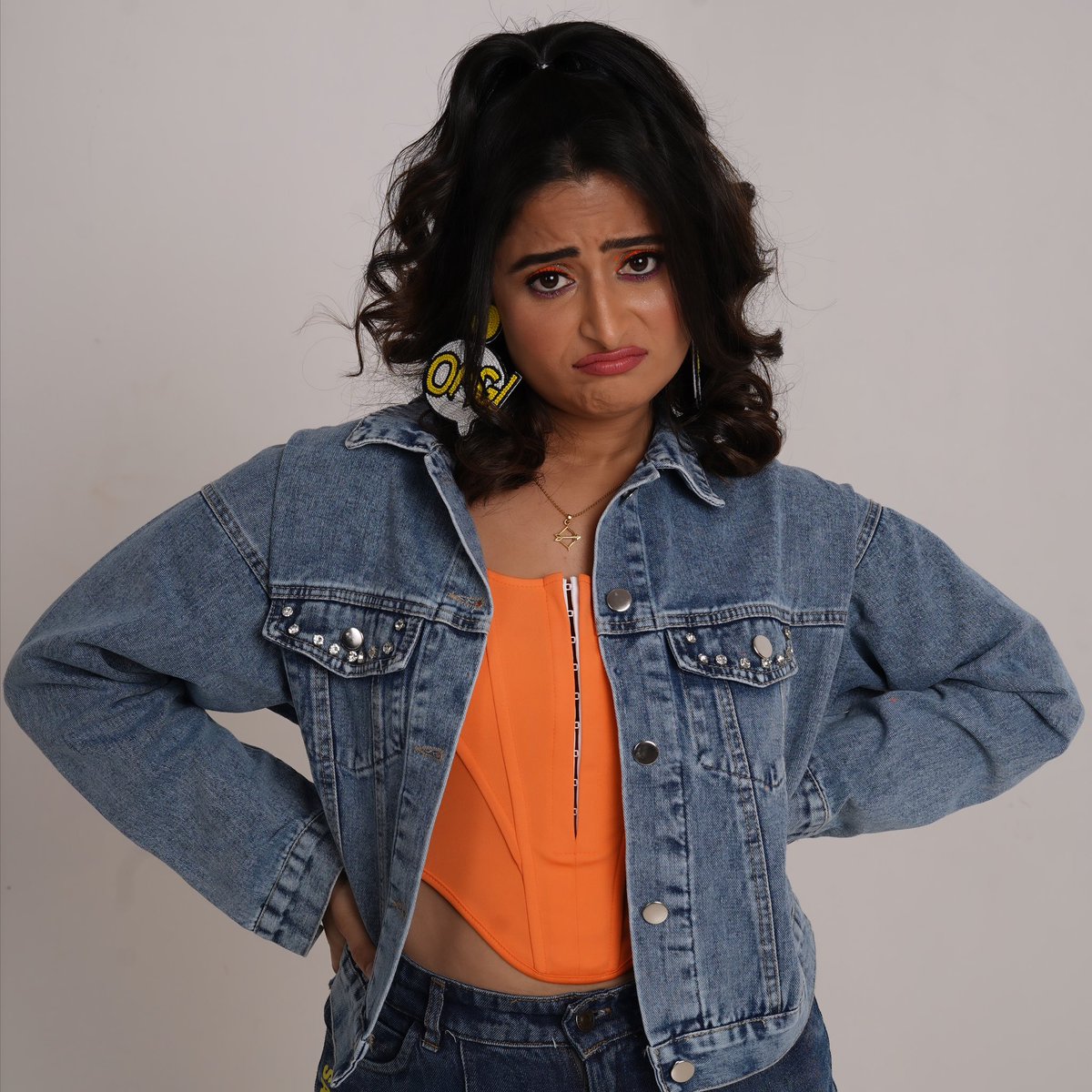 AishSharma812's tweet photo. When your heart says 'cheer up', but your face didn't get the memo. Our team played with heart and soul throughout the World Cup. Today wasn't our day, but our spirit and passion for the game remain unshaken.💪🏼🇮🇳

#CWC23 #IndianCricketTeam #AishwaryaSharma #Neiwarya #BiggBoss #BiggBoss17 #BB17