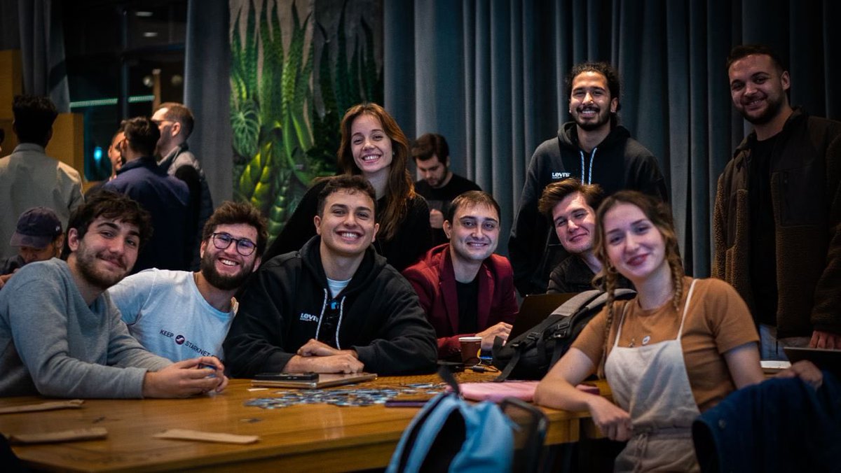 YTU Blockchain tweet media