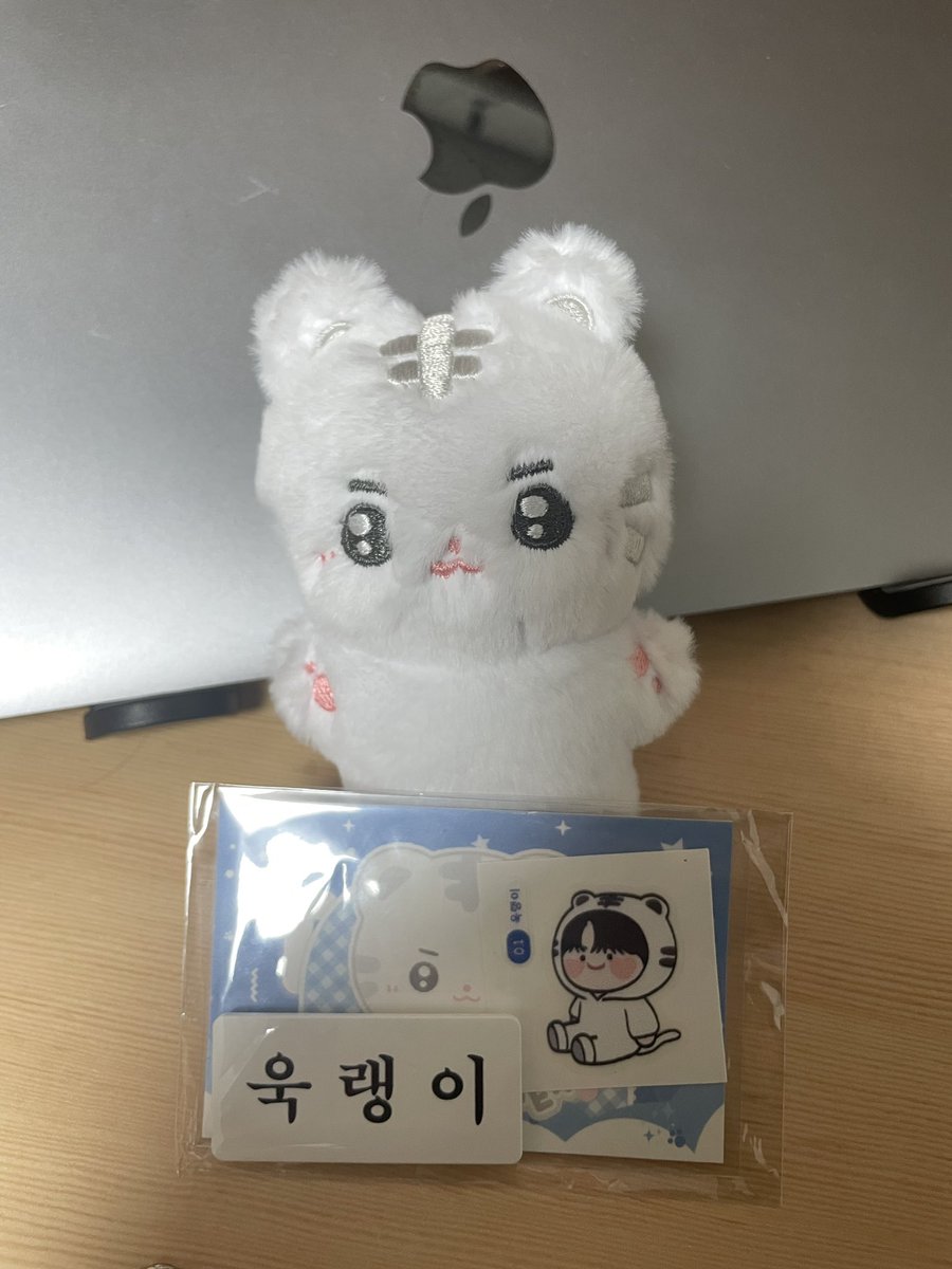 Jaemung0510's tweet photo. 욱랭이 너무 귀엽다🥺🥺❤️ https://t.co/ww2VpMwxBz