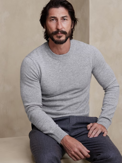 ortile's tweet photo. this man is single-handedly saving Banana Republic's ass https://t.co/7tpKTKrIw4