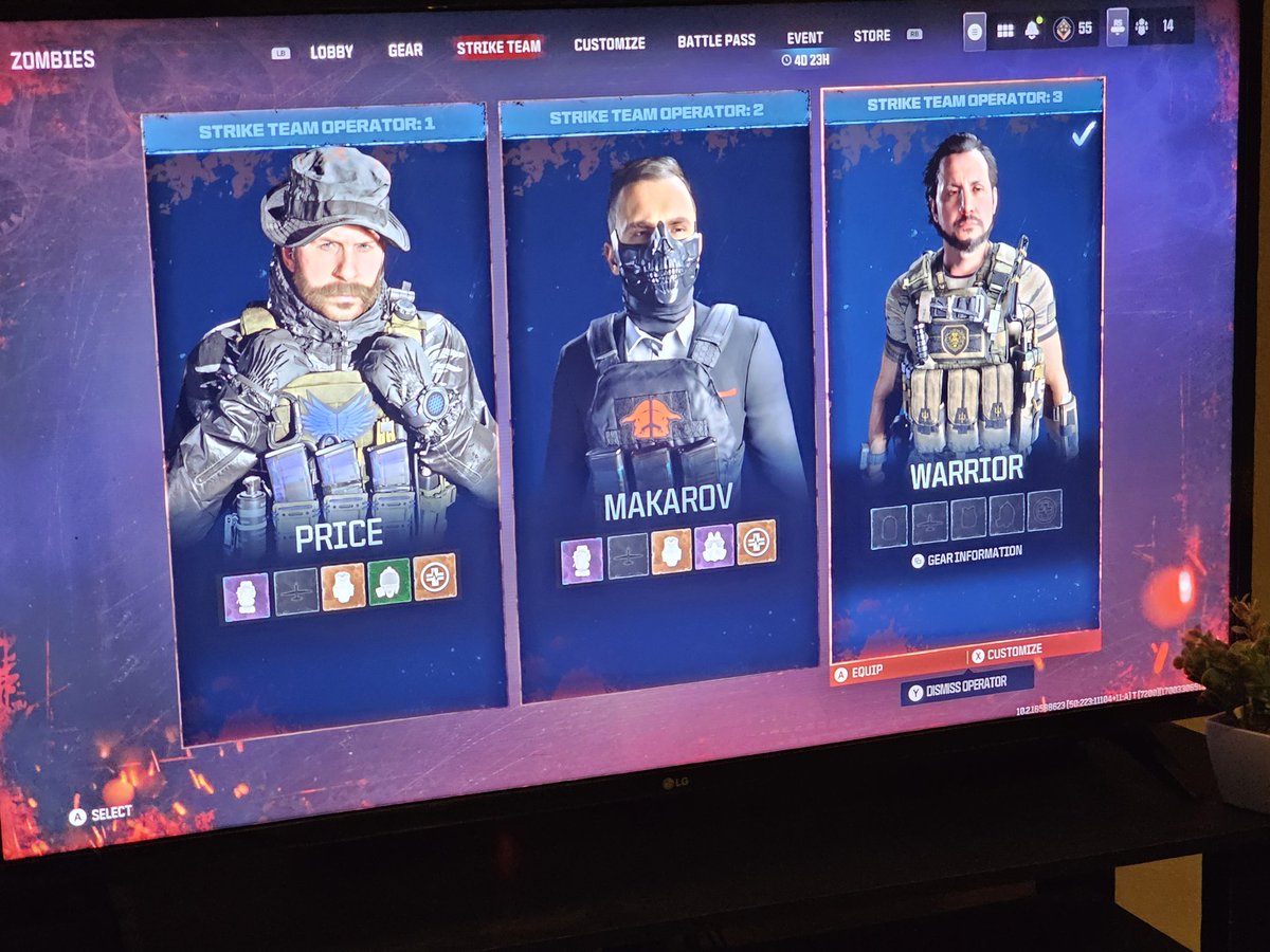 LeewiIson's tweet photo. @ATVIAssist why doe it keep kicking me out sick of losing all my loadouts I add a large bag purple gas mask 3 chest peace self revive and a juganort and a pack crystal pack 1 https://t.co/rRQsizwyDt