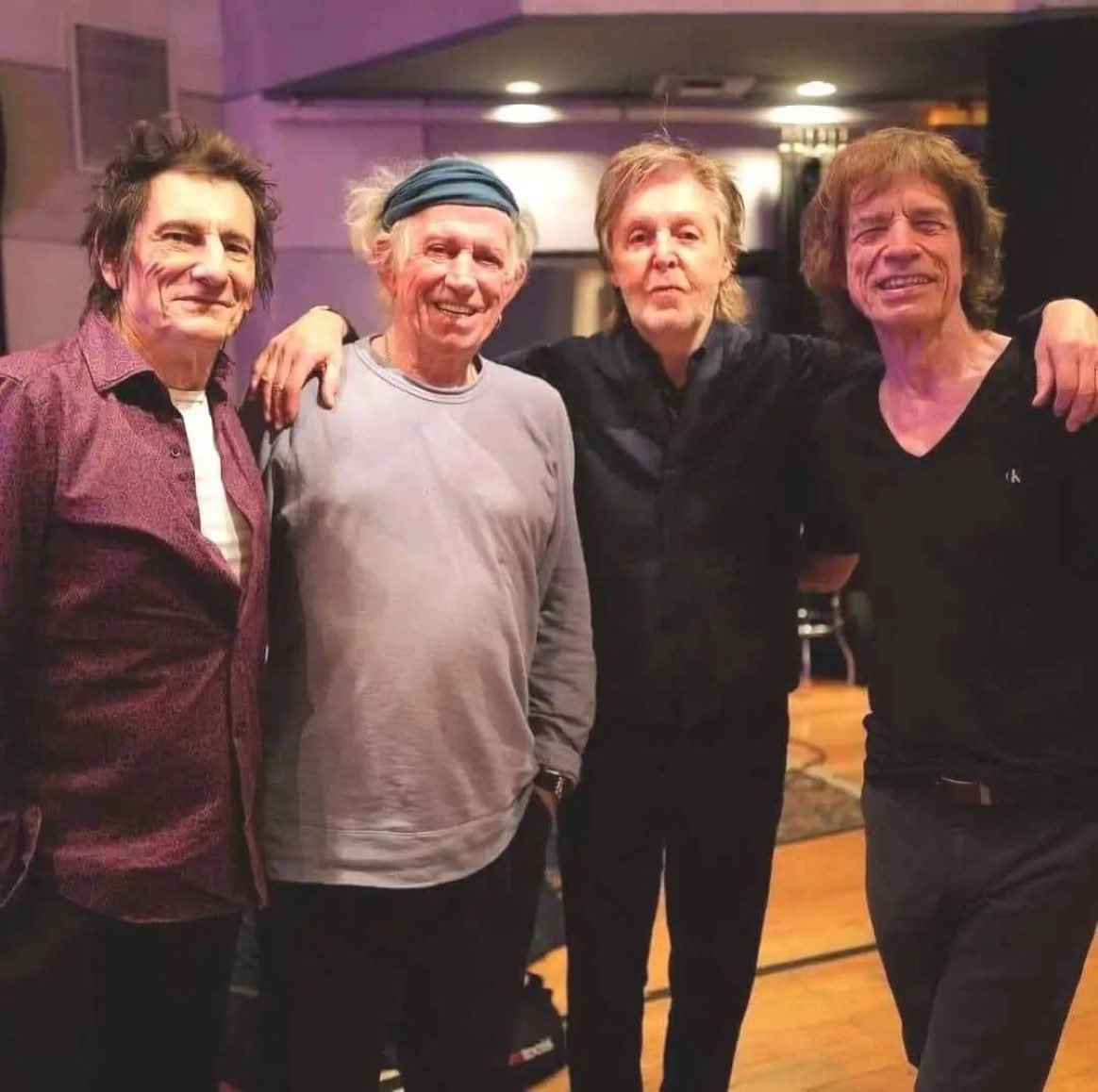 Super70sSports's tweet photo. Whether you prefer the Beatles or the Stones, may we all be alive at 80 and able to do the things we enjoy. https://t.co/lH1vR094Xq
