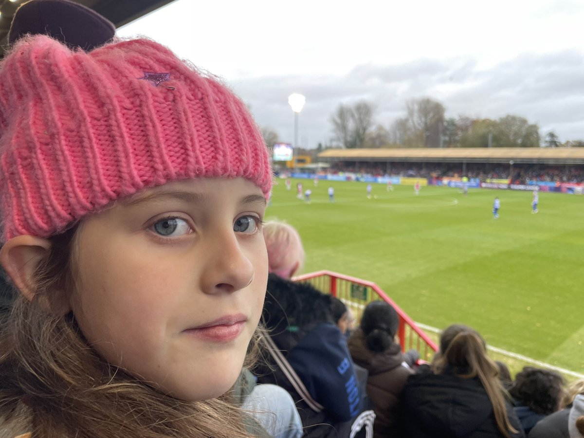 Went to the Brighton v Arsenal ladies match at Broadfield this arvo for my daughters first match , good atmosphere, 4900 sell out, 3-0 win .