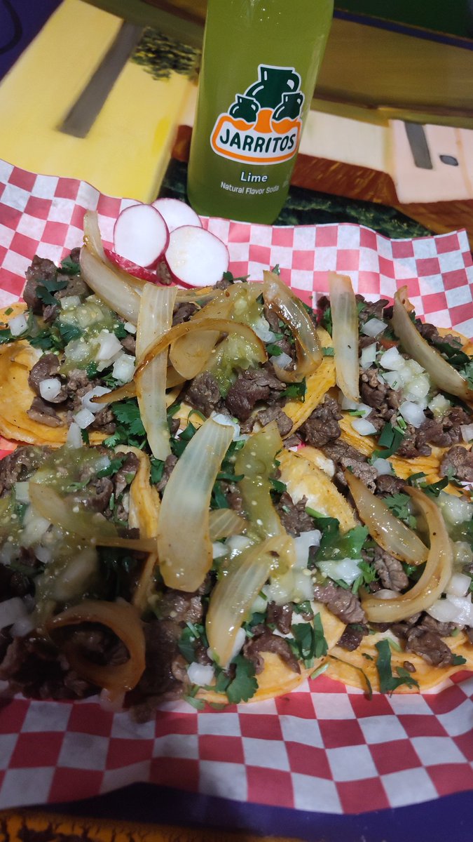 kumarNT7's tweet image. Always the best day with tacos 😋