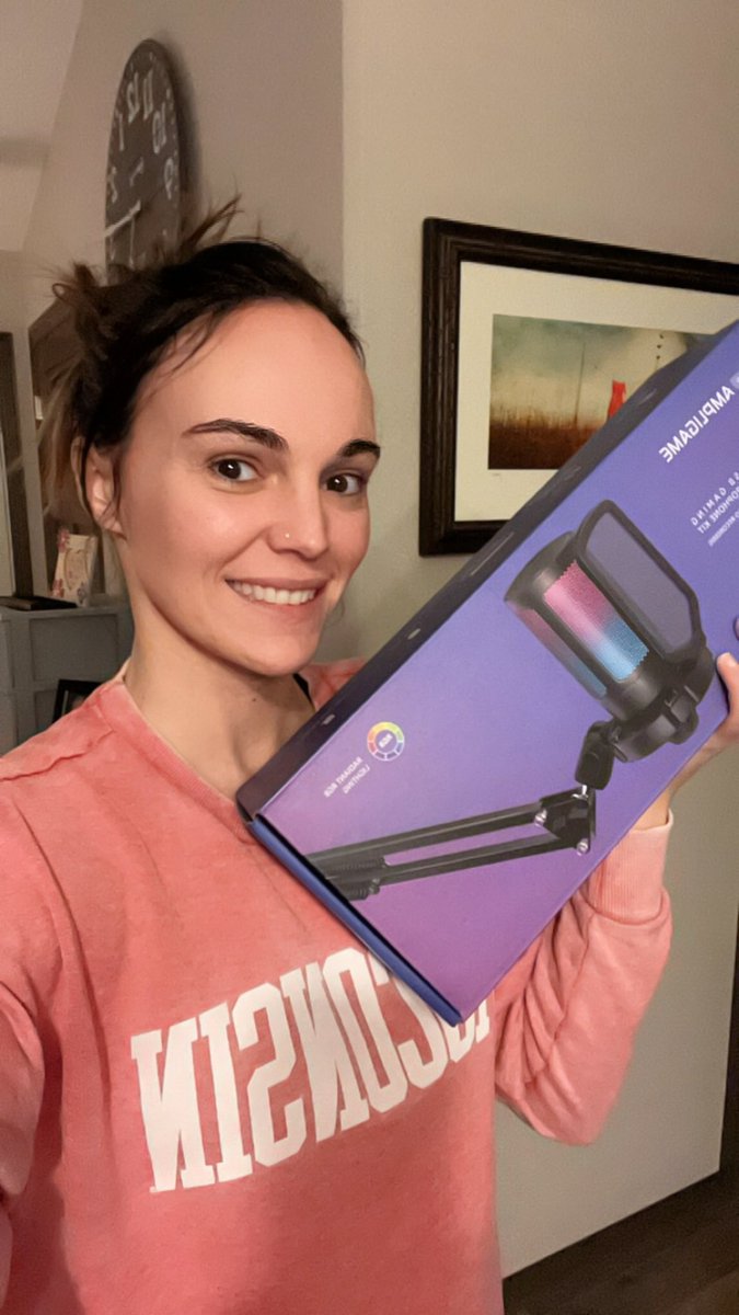 Quite the busy weekend, but have not forgotten about you all! Shoutouts below from my past few streams 😊 Also excited to announce my new mic arrived! I can’t thank everyone enough and look forward to having this up! Stream schedule will be out later today 💜 #messyhairdontcare